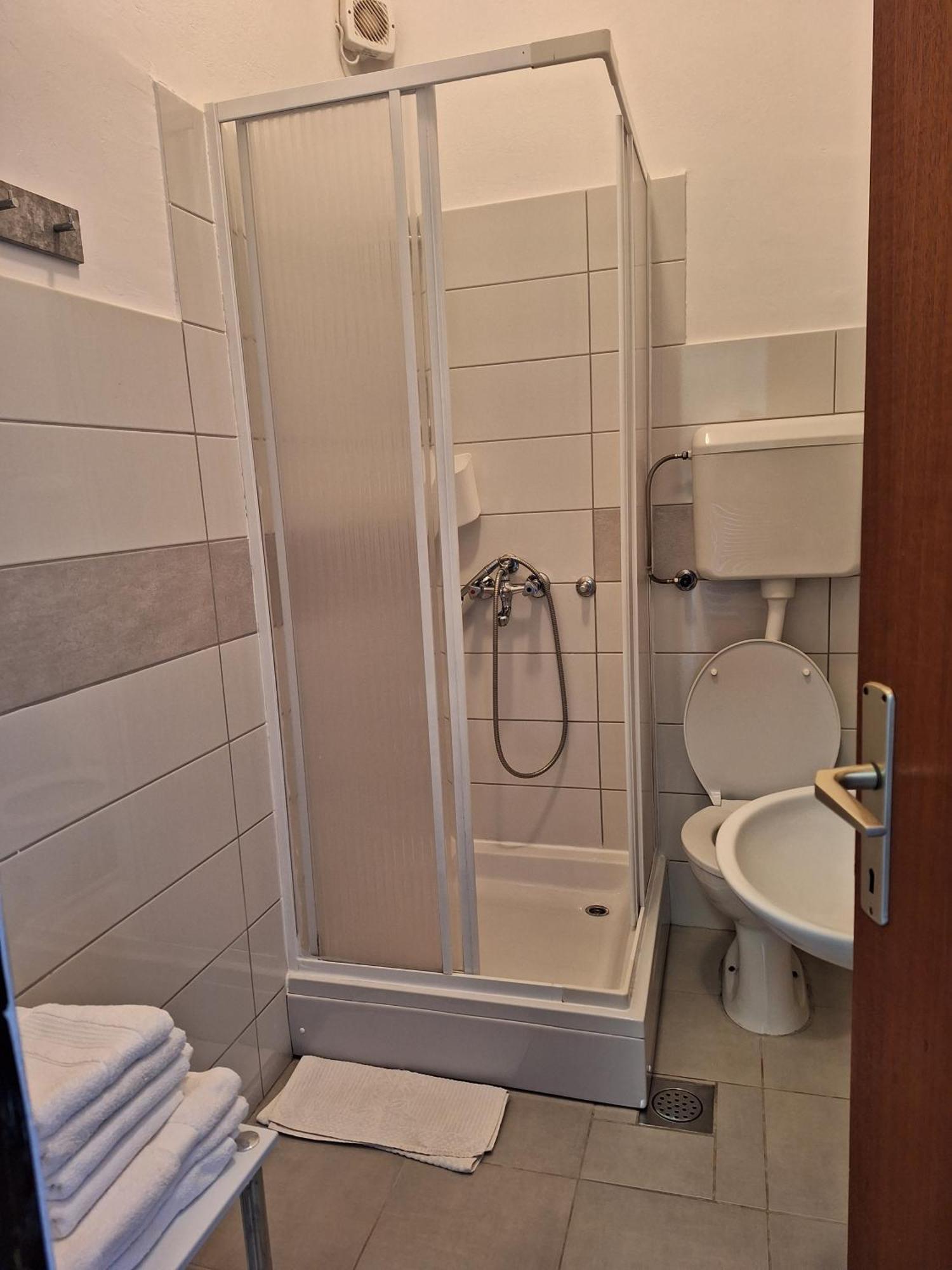 Apartmani Belobrk Potocnica Pag Luaran gambar